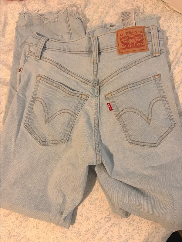 Levis jeans - Image 4