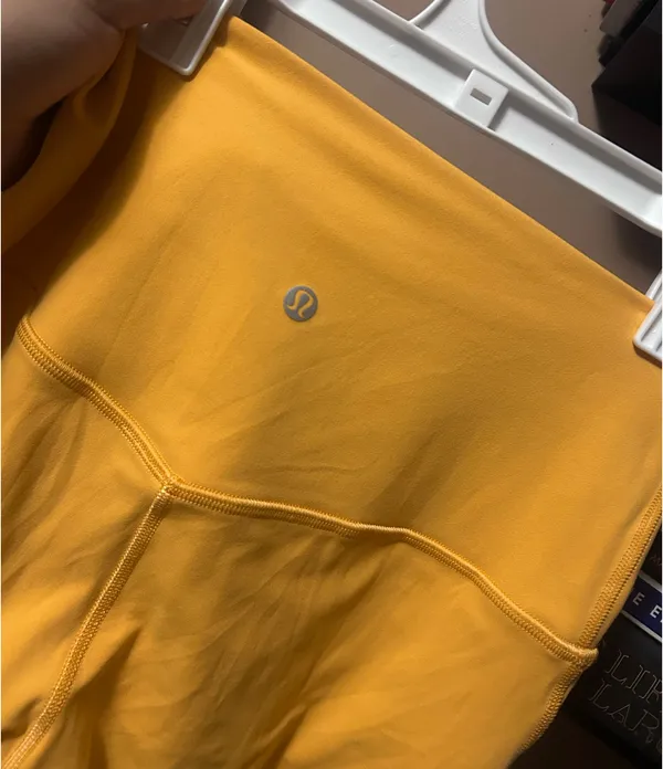 Lululemon biker Shorts - Image 5