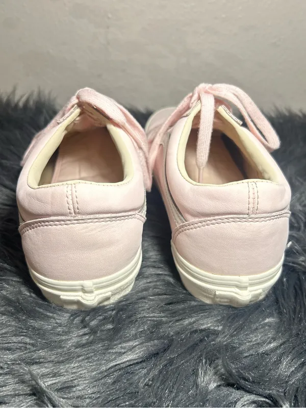 Vans Old Skool Low Top Sneakers in Pale Pink with White Stripe Sneaker Size 8.5 - Image 7