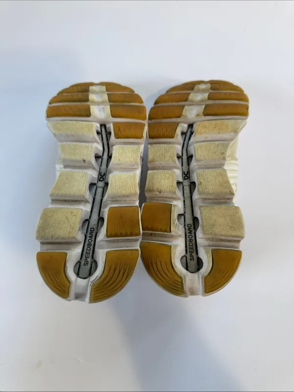 On Running Women's Sneakers in Cream - Image 10