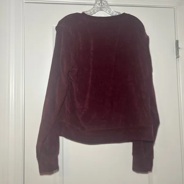 Evereve Womens Burgundy Velvet Padded Shoulder Sweatshirt Size L holiday - Image 6