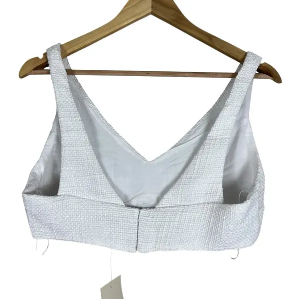 NWT Showpo Adelaide Crop Top White Textured Tweed Clean Girl Capsule Size M - Image 4