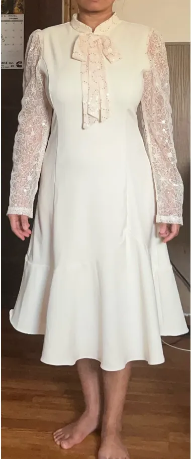 Wedding Dress White Size shoulder 15 inch, bust 37.8, waist size 29.9, length 40.9 inch, sleeve length 24.4 inch, cuff 9.1 inch - Image 5