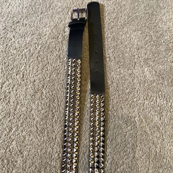 Women’s Black Belt with Silver Metal Detail Size M NWOT - Image 7