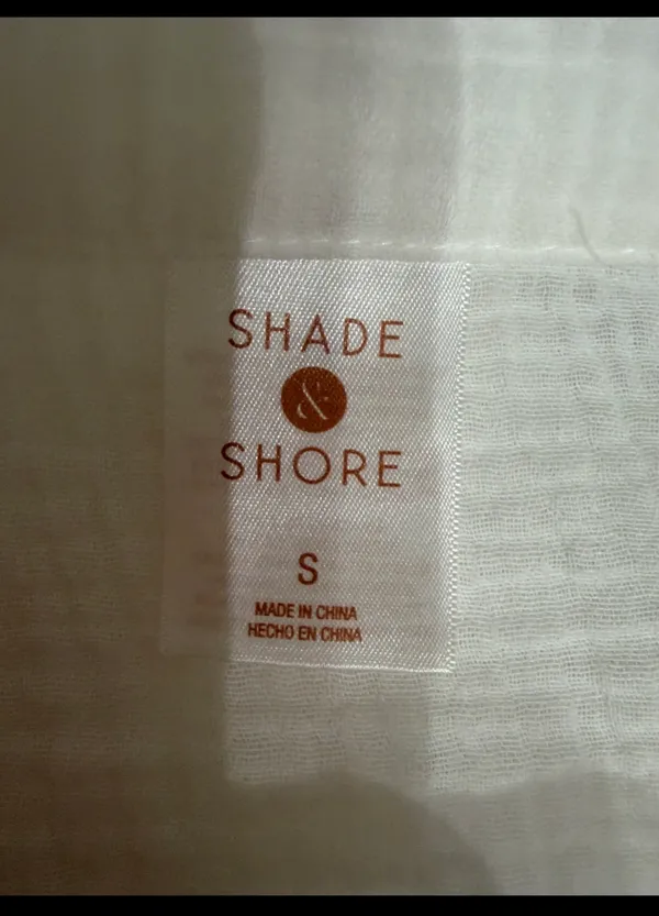 Shade shore Button down crinkle gauze Long sleeve White blouse - Size Small. ***Refer to measurement’s. Gently warn and like new condition. polyester. Measurements approximately 20” from armpit to armpit x 26” long. Non-smoking home . Priced at as is condition. Don’t like my price make a reasonable offer! And thank you for checking my closet! - Image 4