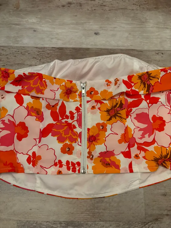 Princess Polly Floral Top - Image 2