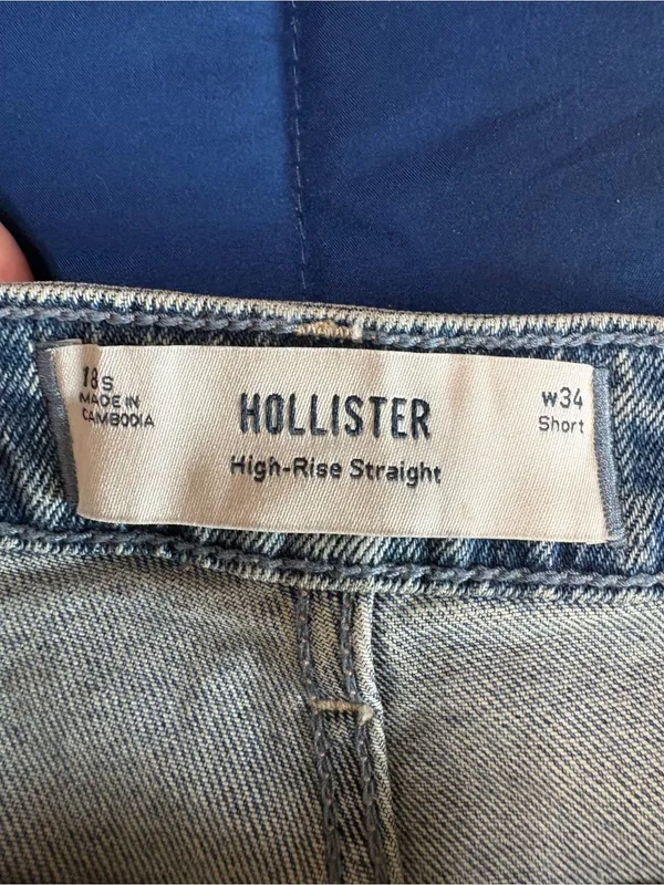 Hollister Jeans Women Hi-Rise Straight Distressed Denim 18 Short New - Image 2