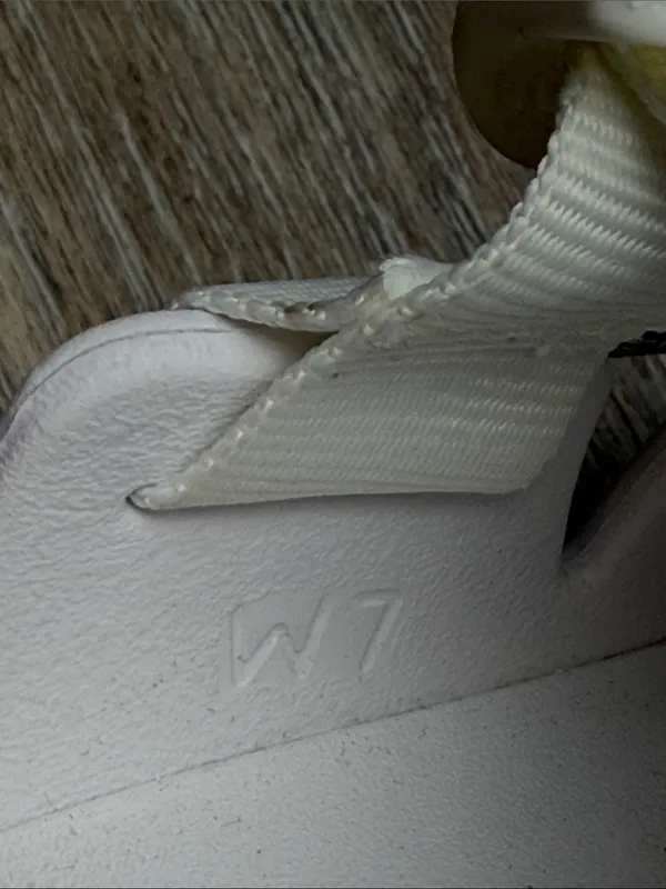 Chacos Chillos Performance Slide Sandals in Classic White Size 7 - Image 10