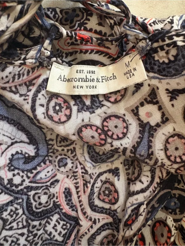Abercrombie & Fitch Navy and Red Paisley-Print Spaghetti Strap Midi Dress - Image 2