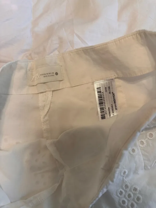 ZARA Lace Shorts Embroidered - Image 3