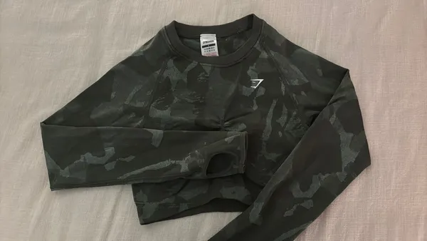 Gym shark tank top camo - Image 3