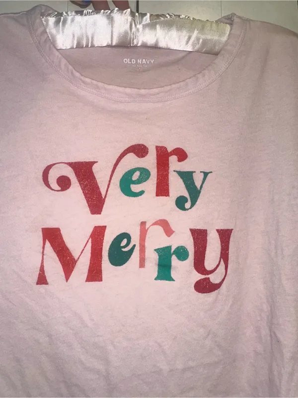 Old Navy Holiday Graphic T-Shirt- Very Merry - Image 2
