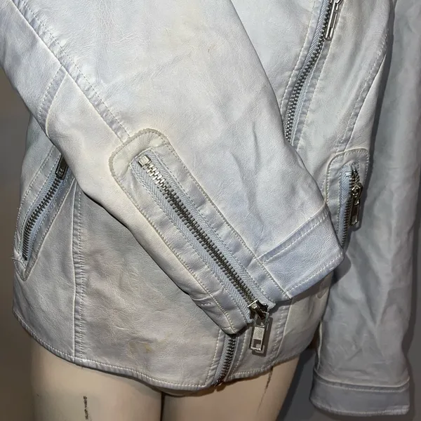 Chico’s light blue silver zipper faux leather motorcycle jacket coat womans M - Image 4