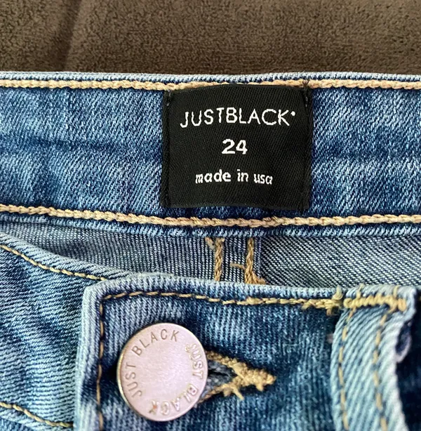 Just Black Two Toned Jeans - Image 4