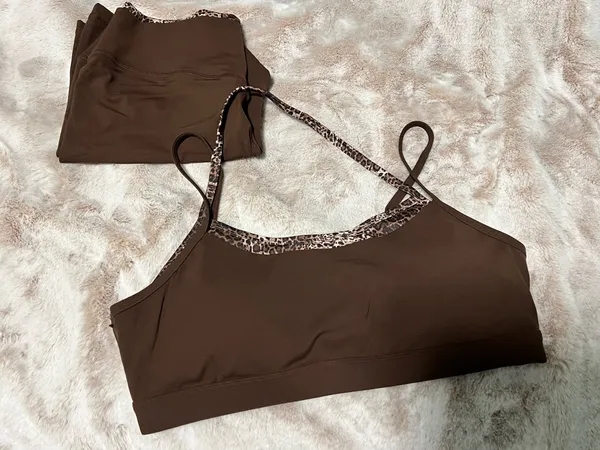 Amazon Workout Set - Image 8