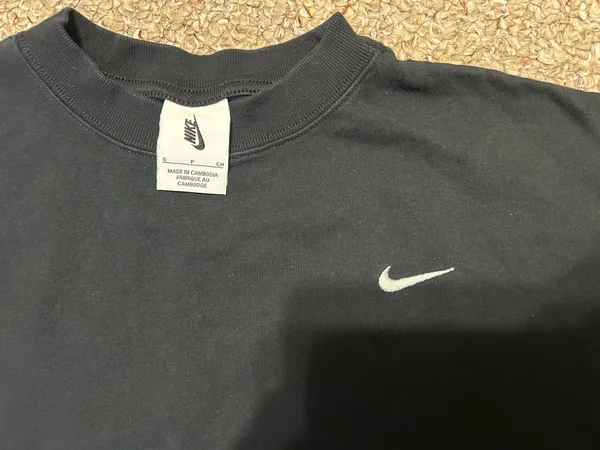 Nike Black Cropped Shirt Tee - Image 2