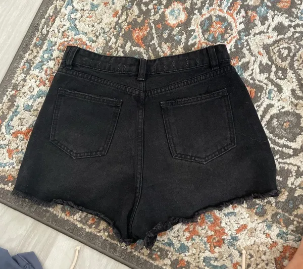 Black Denim Shorts Size 25 - Image 4