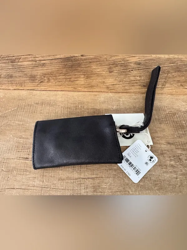 NWT Free People Leather Bag Lanyard Wallet Card Holder ~ Black ~ SOLD OUT - Image 4