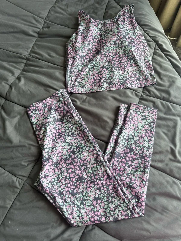 Sage Collective Leggings and Sports Bra Set - Image 2