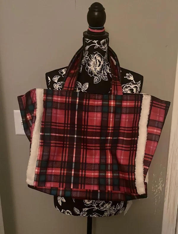 Victoria’s Secret Plaid Christmas Tote - Image 2