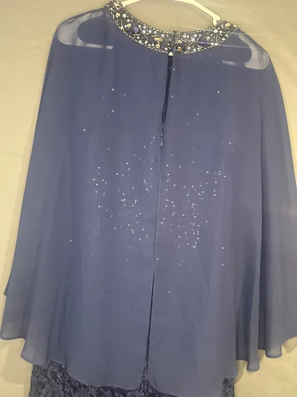 SLNY Women 6 Navy Blue Lace Sequin Evening Gown Cape Sleeve Formal Dress - Image 5