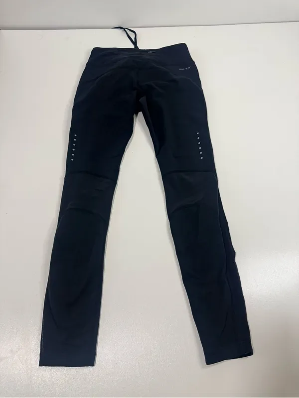 Nike Black Leggings with Silver Swoosh - Image 4