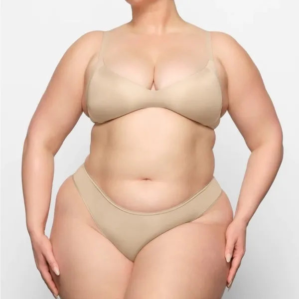 Skims WIRELESS‎ Form Lightly lined Bra Sand Cream NWOT 40DDD - Image 6