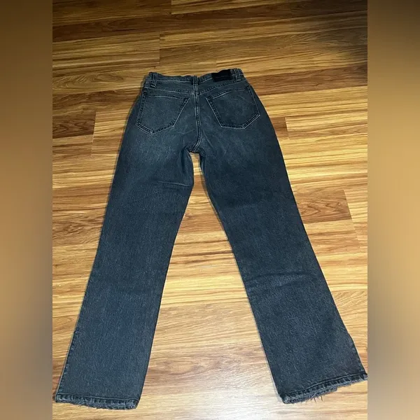 Abercrombie & Fitch The 90's Straight Ultra High Rise Size 26/2s Black Washed - Image 2