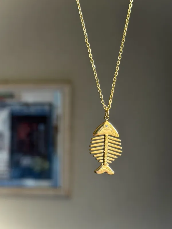 Handmade gold tone stainless steel fish necklace 🐟🌀 - Image 3