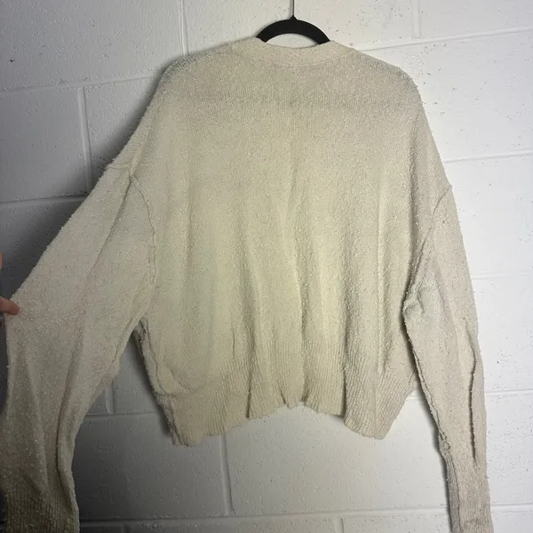 Free People Ivory Textured V-Neck Oversized Button Front Cardigan Sweater Medium - Image 5