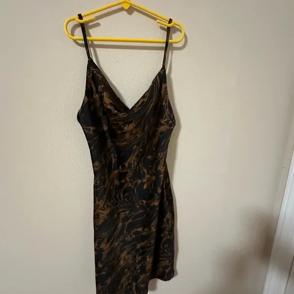 Urban Outfitters Black and Brown Swirl Design Fashionable Dress - Image 4