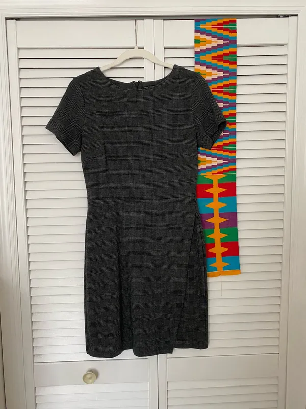 Banana Republic Grey Work Dress - Image 2