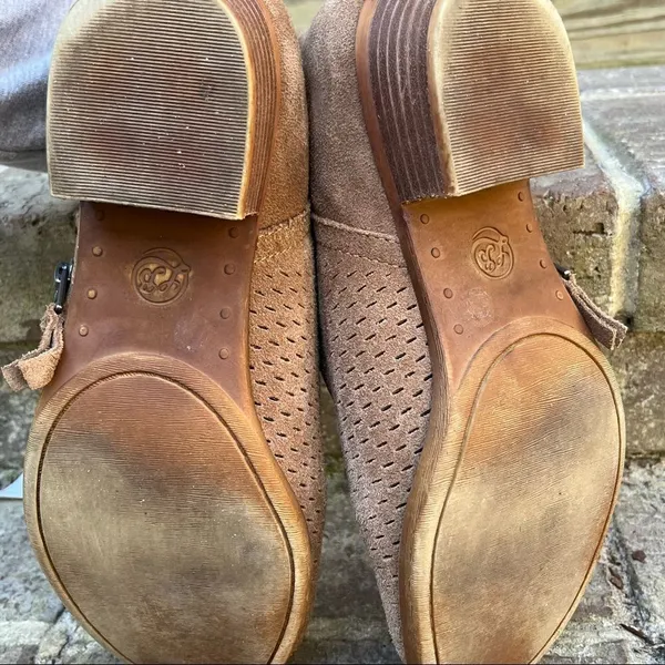 Lucky Brand suede leather perforated ankle booties 9.5 - Image 8