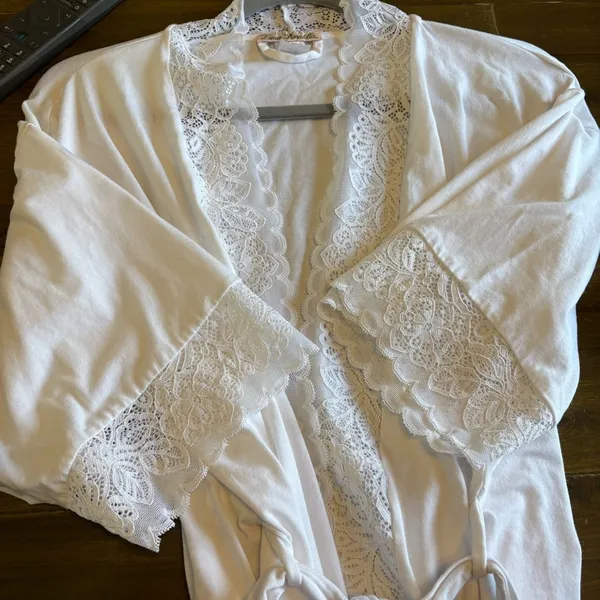 Linea Donatella White Lace Trim Wrap Robe Bridal Shower Nightgown S M Soft Cozy - Image 6