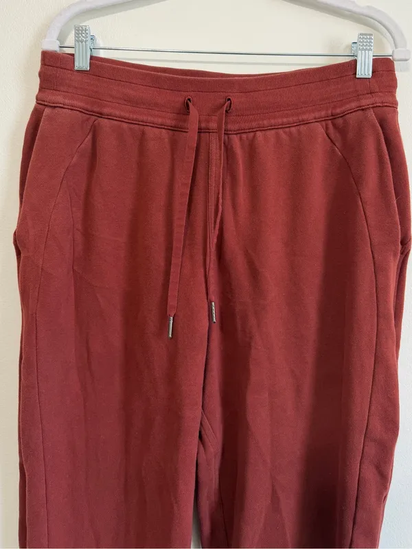 Lululemon Scuba High Rise Jogger Size 10 Terracotta Burnt Orange Fleece Pants - Image 3