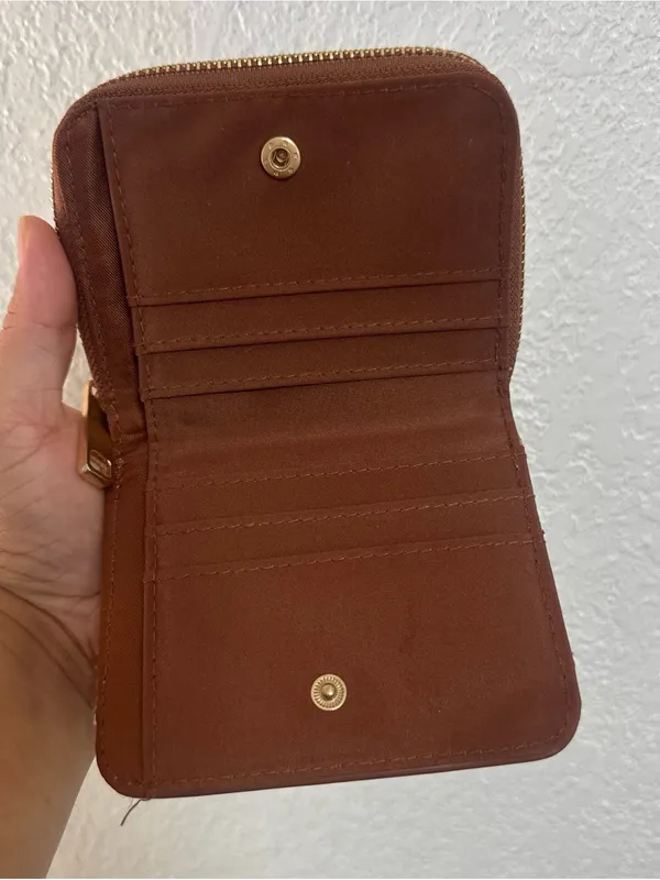 Floral Zip Card Wallet in Tan and Brown - Image 4