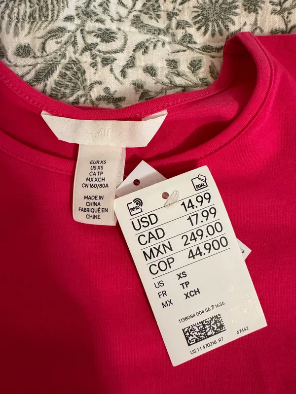 H&M Hot Pink Puff Sleeve Top - Image 2