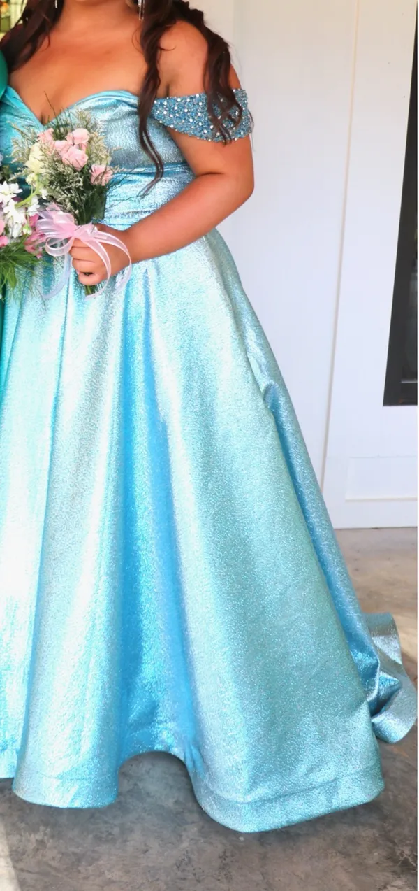 Blue sparkle prom dress Size 16 - Image 3