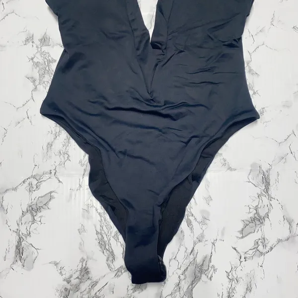 NWT Frederick's of Hollywood Black Naxos One-Piece Swim Bathing Suit Size Medium - Image 4
