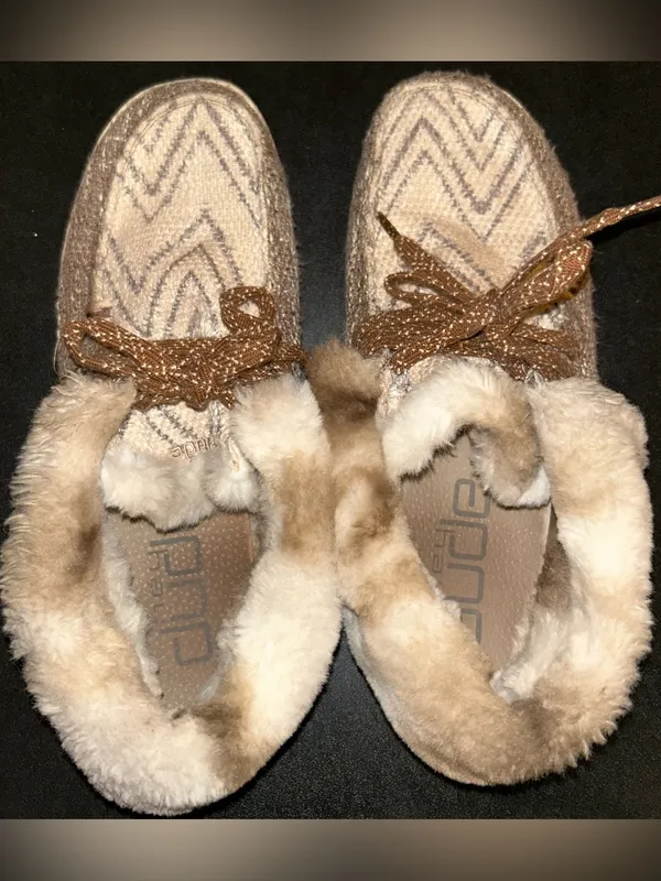 HEY DUDE Women's Size 10 Britt Boho Chevron Fur Lined Boots - Image 5