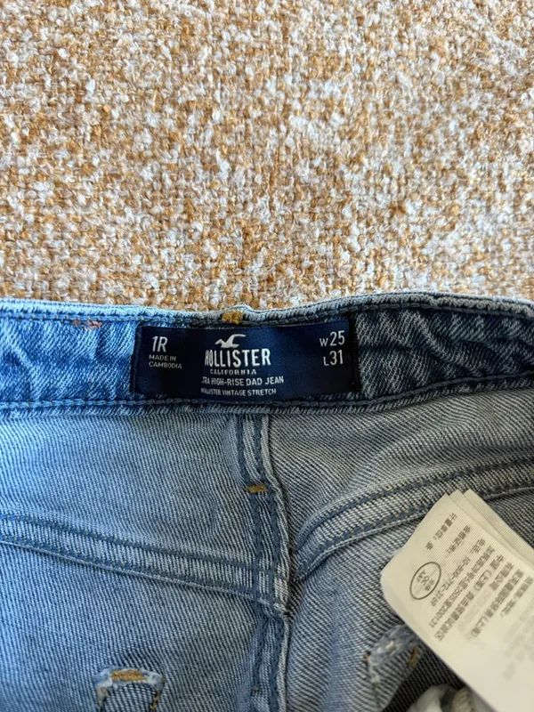 Hollister‎ Ultra High Rise Dad Jeans 25 Distressed Denim Straight Leg Pants 1R - Image 3