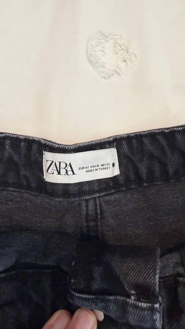 ZARA Jean Shorts Black - Image 3