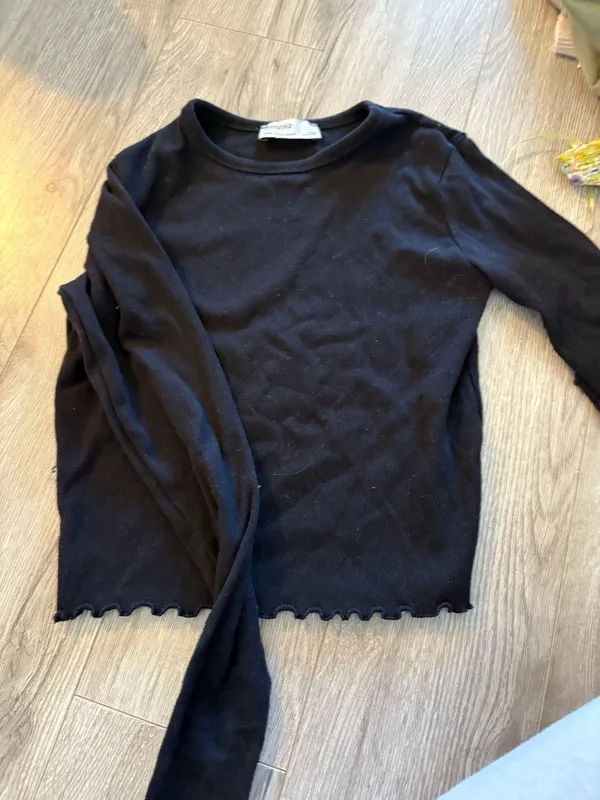 Bershka Top Long Sleeve - Image 3