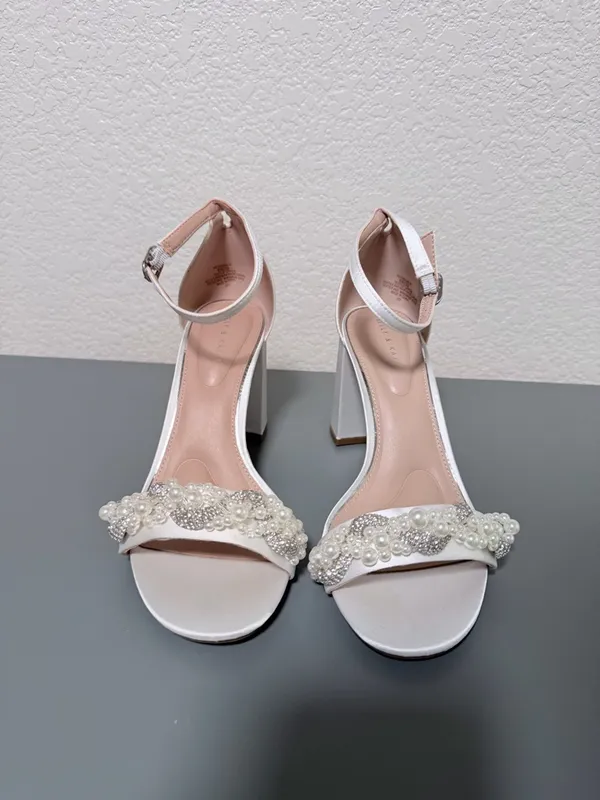 Kelly &‎ Katie Drema Sandal Bridal Heels, Size 8W - Image 5