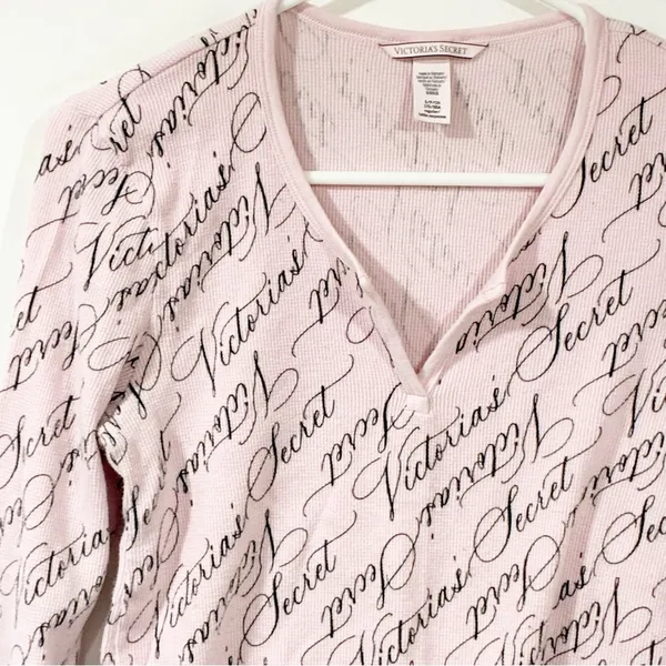Victorias Secret Black Cursive Writing Size Small‎ Pink Pajama Top - Image 2