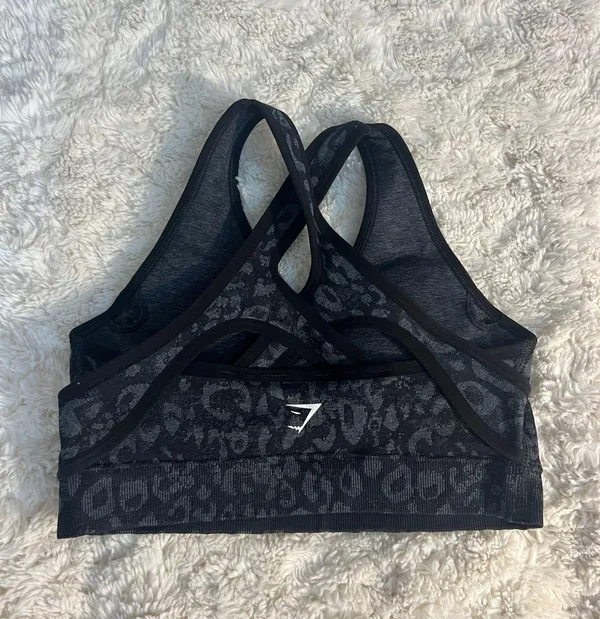 Adapt Camo Seamless Sports Bra - Image 2