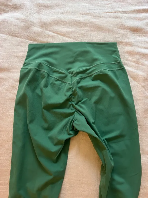 Whitney Simmons Gymshark Leggings - Image 4