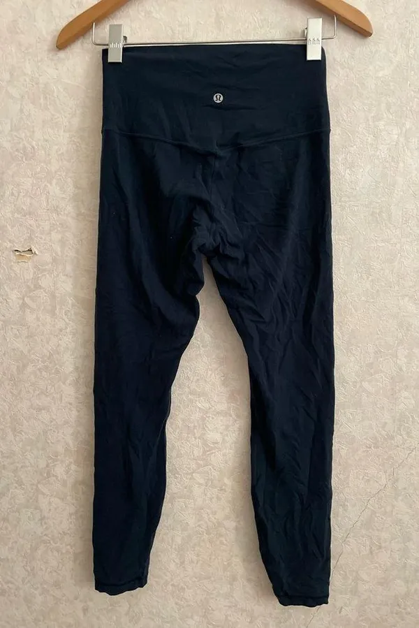 Lululemon women's size 6 blue athletic leggings - Image 6