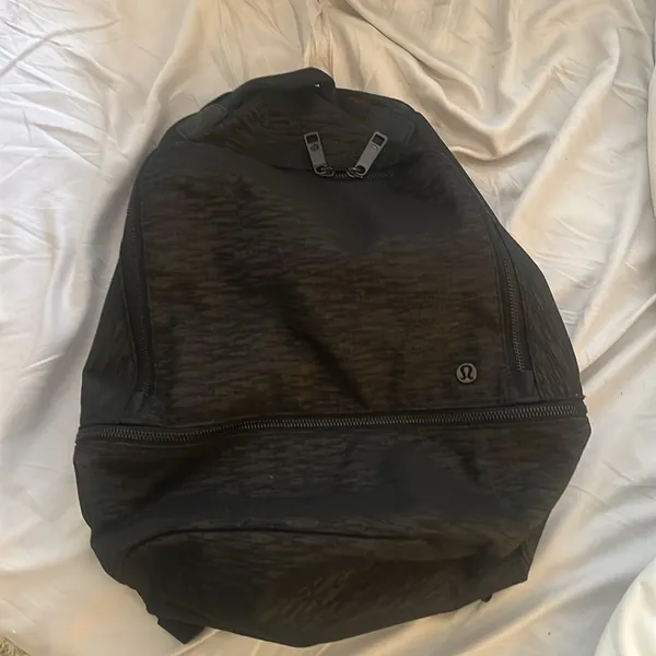 Lululemon City Adventurer Backpack - Image 4