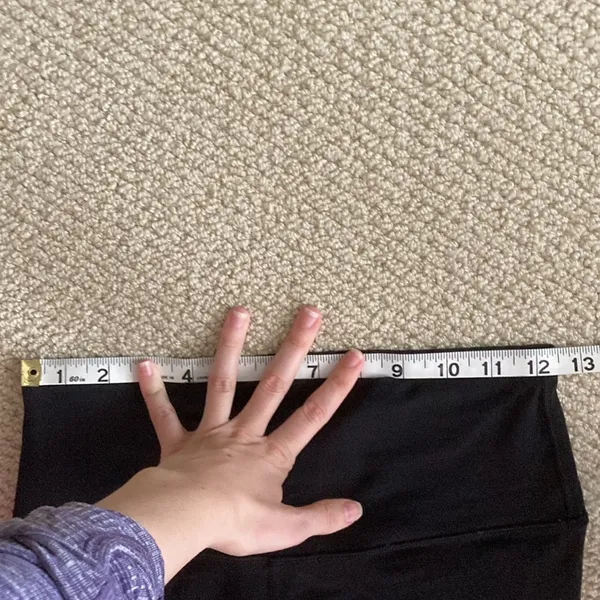 Lululemon Align HR Pant 25” Black 2017 Version Leggings High Rise Nulu Size 6 - Image 5